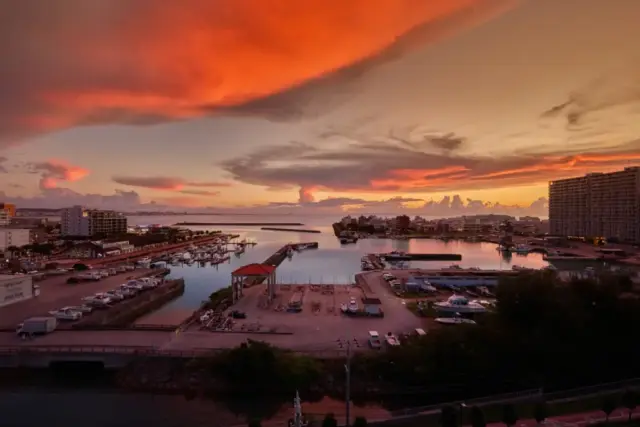 ファミリールーム - 眺望（夕方）