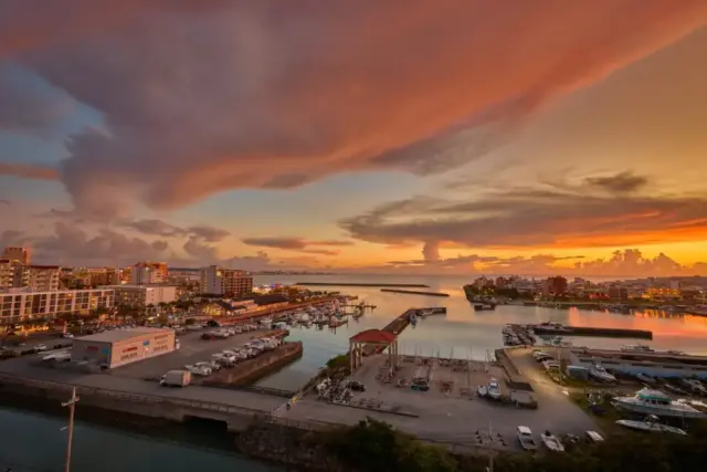 ファミリールーム - 眺望（夕方）