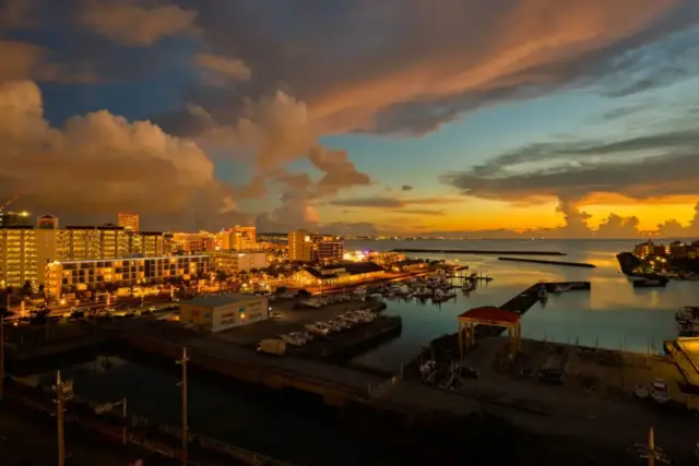 ファミリールーム - 眺望（夕方）