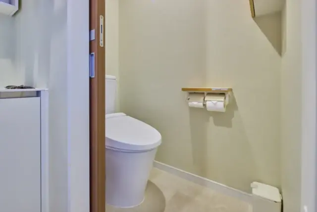 和室 - トイレ