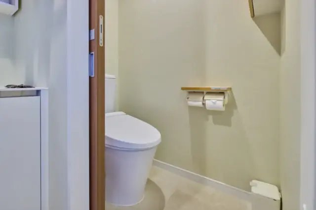 和室 - トイレ